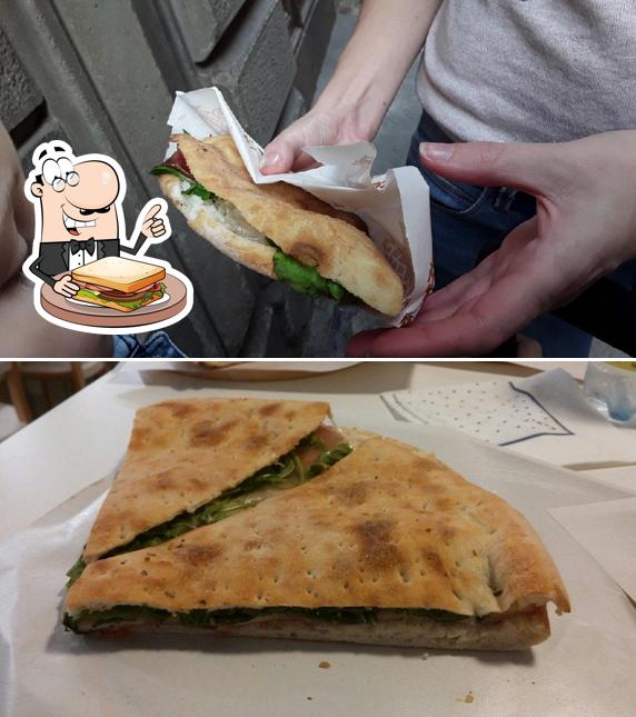 Scegli un panino a Cecineria Itaco