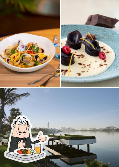 dubai creek golf & yacht club restaurant