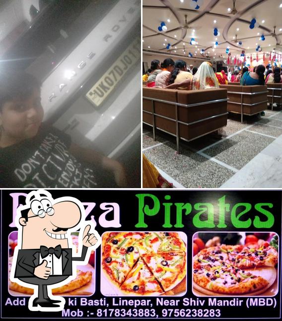 Look at this picture of PIZZA PIRATES