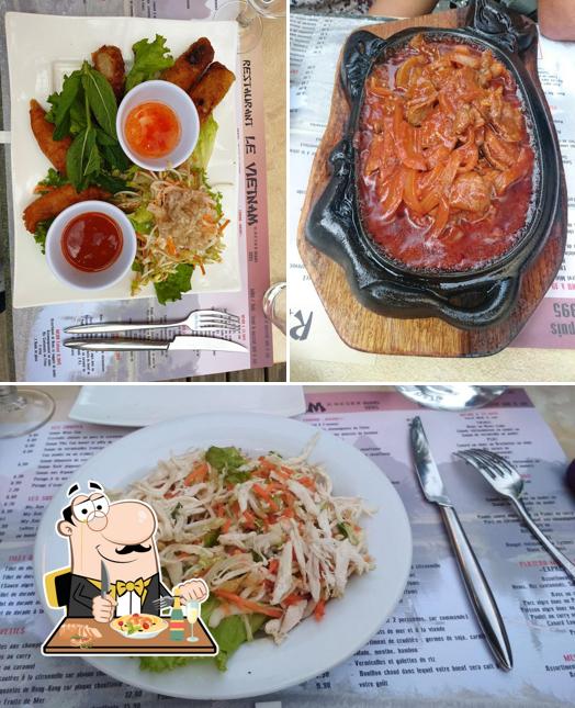 Nourriture à Restaurant Le Viêt-Nam