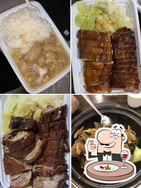 Food at NEW YUEWONG RESTAURANT 裕旺大饭店