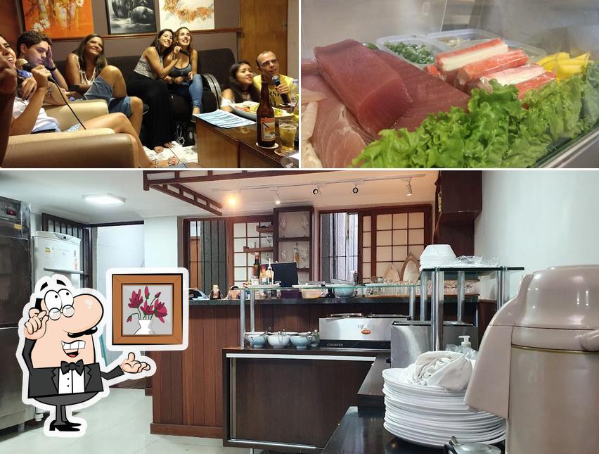 A imagem do Kanpai Food’s interior e comida