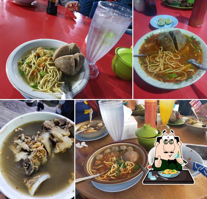 Comida en Bakso Planet SB