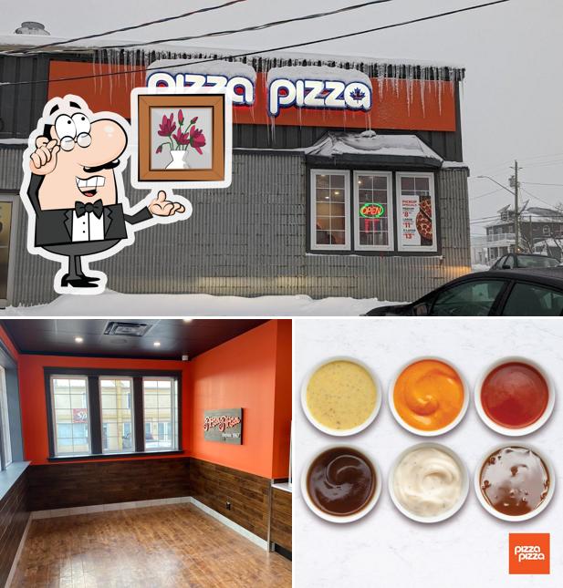 L’image de la intérieur et nourriture concernant Pizza Pizza