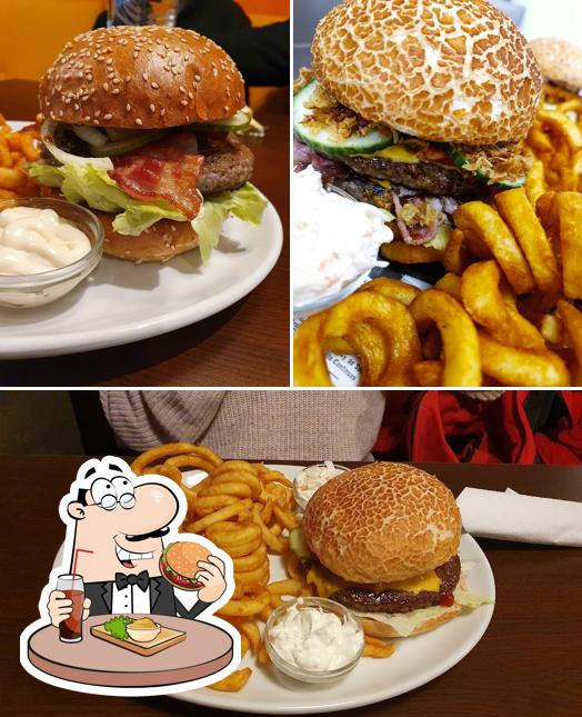Essayez un hamburger à Diner Coffee & Grill Billard Restaurant