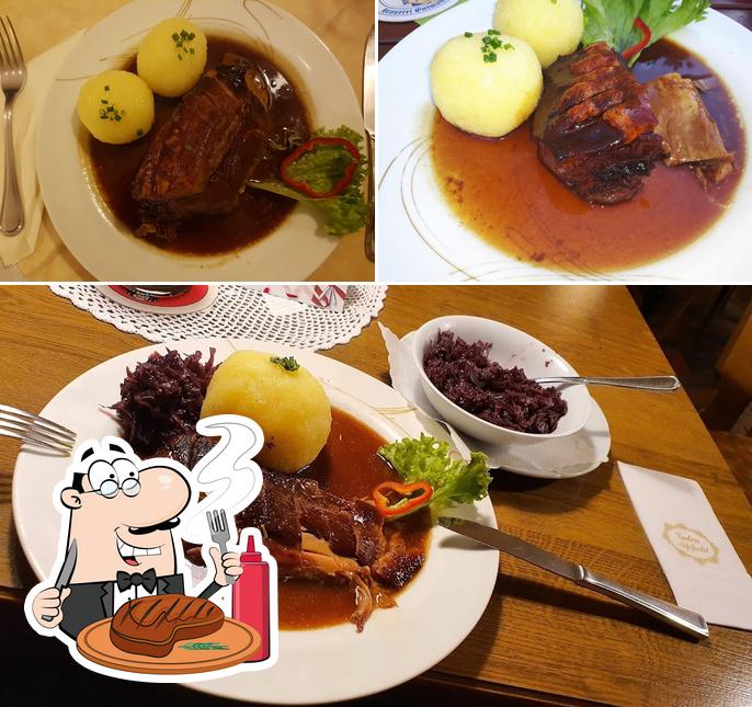 Prueba un plato con carne en Gasthaus Goldener Stern