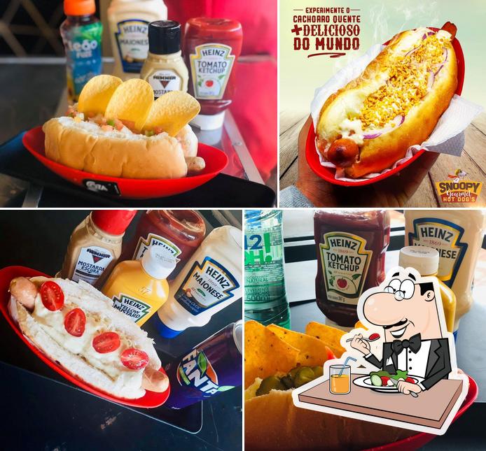 Platos en Snoopy Gourmet Hot Dog's - Unidade Água Claras