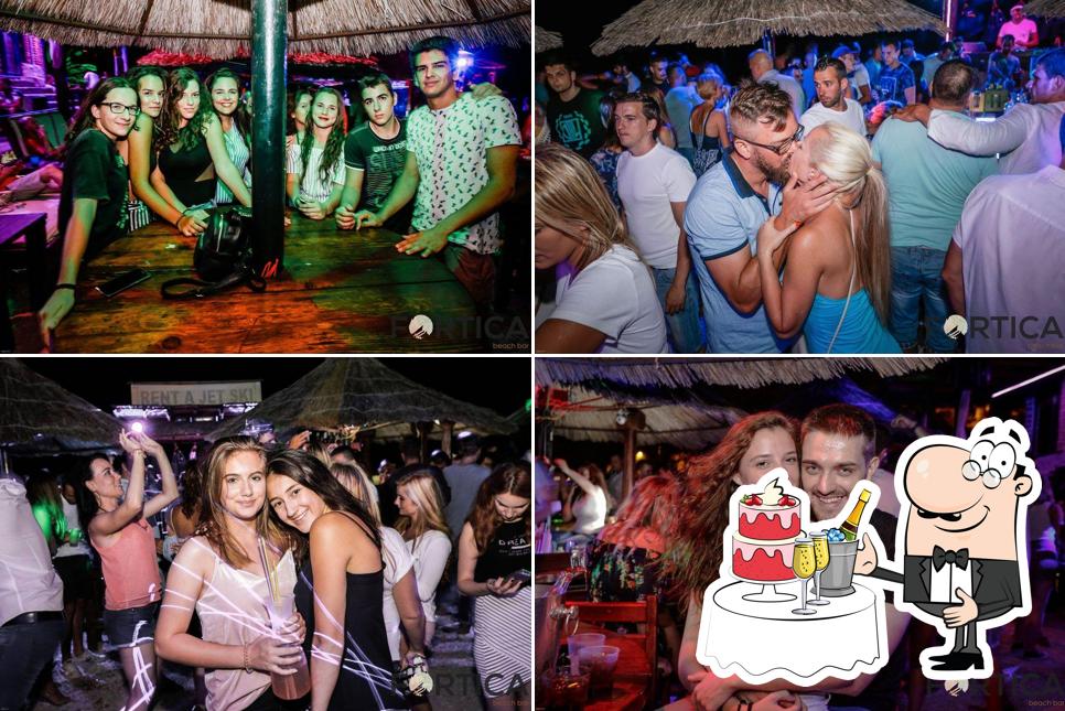 Beach & lounge bar Fortica ha spazi idonei per organizzare cene di nozze
