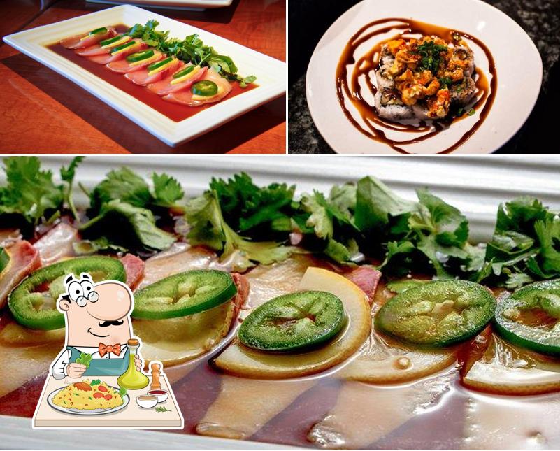 Platos en Sushi Neko Robata and Sushi Bar