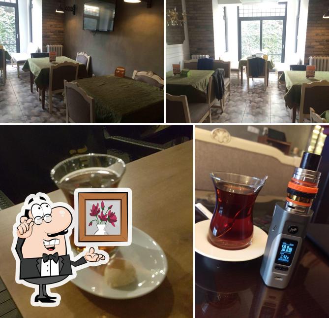 The photo of Perla Kallavi Teras Cafe’s interior and drink