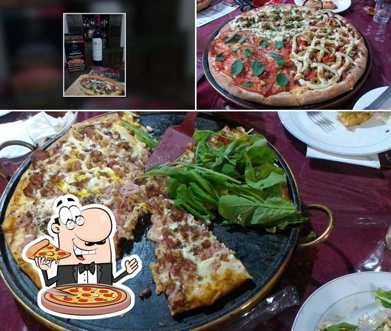 Escolha pizza no Dom Garcia Pizzaria