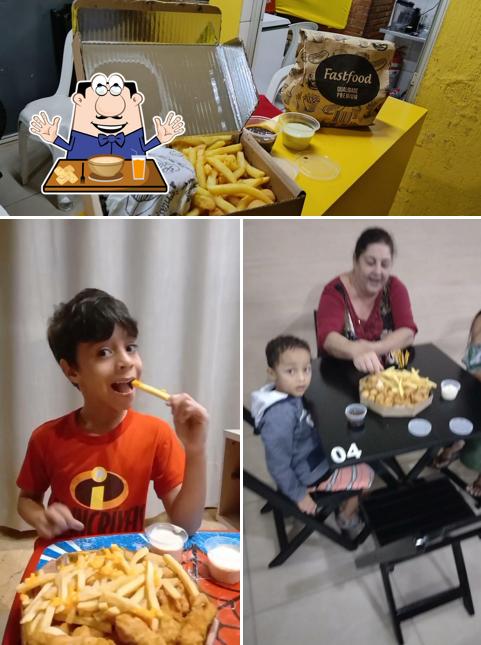 Comida em Franguinho e Lanches Centro de Vitória Franguinho Dela