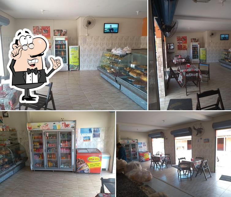 O interior do M.V Lanches