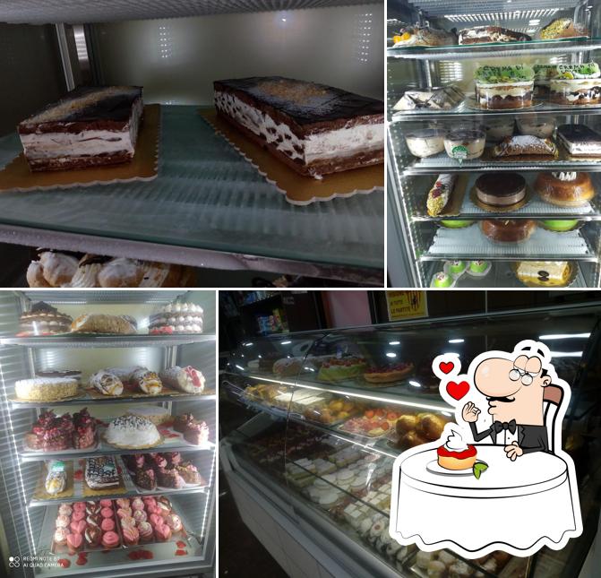 Bar Pasticceria San Modesto di Marcello Dello Iacovo serve un'ampia gamma di dolci