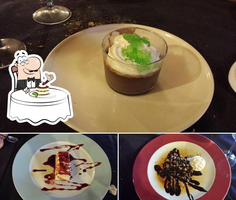 Cañas provides a selection of desserts