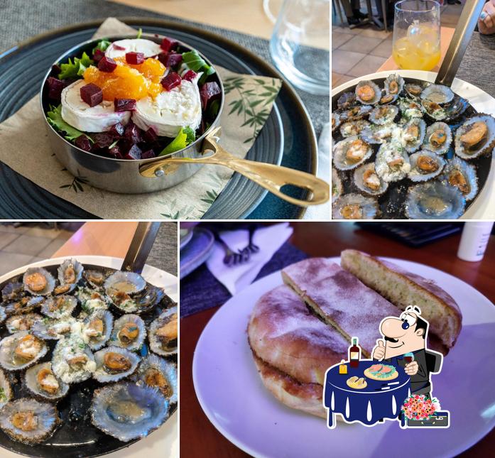 Experimente diversos refeições de frutos do mar servidos no Onofre