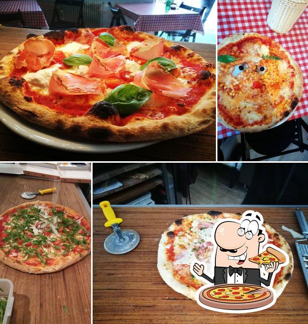 Закажите пиццу в "Pizzeria Casaantonio e Piccolo Giò"