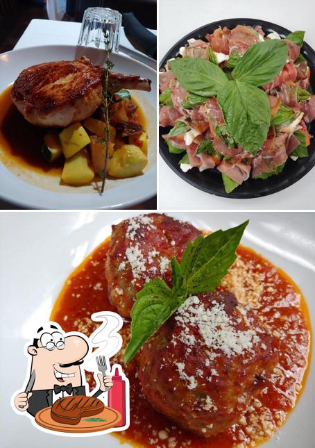 Отведайте блюда из мяса в "Luna Azzurra Italiano"