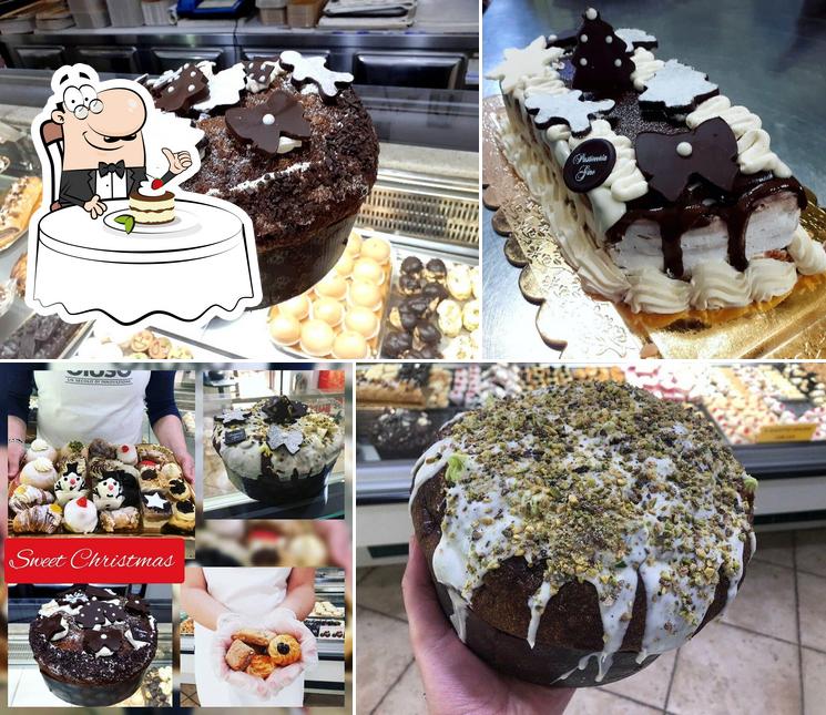 Ristorante Pizzeria “ AL MONUMENTO” offre un'ampia varietà di dessert