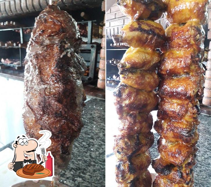 Experimente refeições de carne no Churrascaria e Lanchonete do Paraná