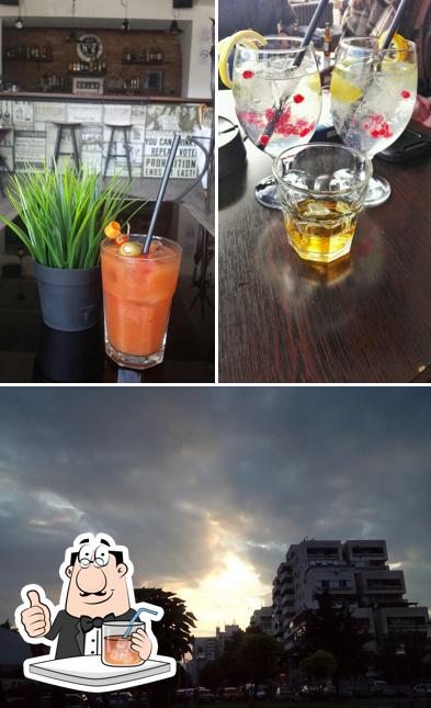 Las imágenes de bebida y exterior en Badu bar