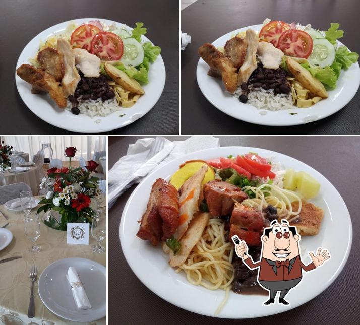 Comida em Restaurante do Clube