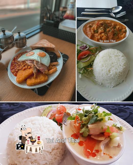 Platos en Toi Aroi Thai - Cafe & Takeaway