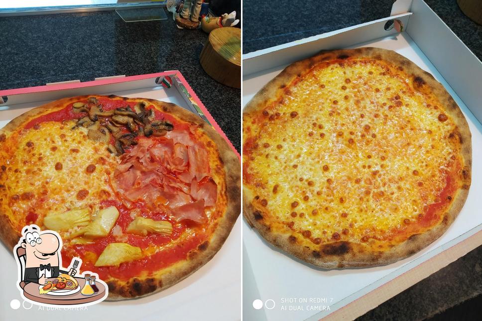 Scegli una pizza a Pizza Da Asporto La Rotonda