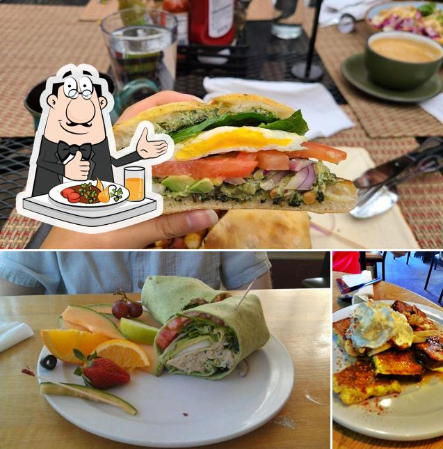 Еда в "Rainbow Restaurant Breakfast/Lunch Fort Collins"