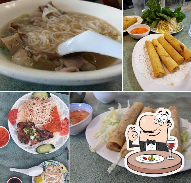 Pho Xuan Noodle House in Calgary - Restaurant menu and reviews