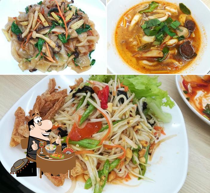 Meals at Ton Phon Vegetarian Restaurant