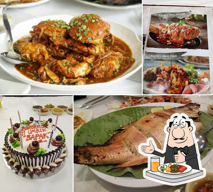 Meals at Layar Seafood KH Abdul Wahab Siamin