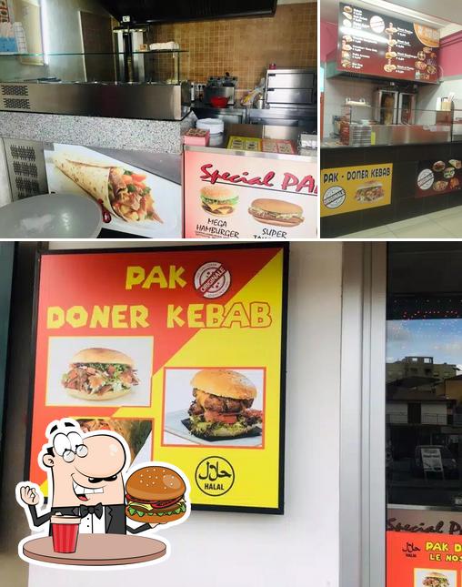 Ordina un hamburger a Pak-Doner Kebab