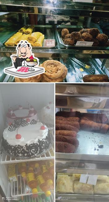 Vidhoos - Bakes and Foods offers a selection of sweet dishes