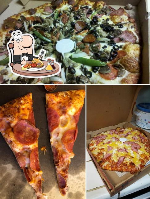Round Table Pizza, 2190 Main St Suite C in Oakley - Restaurant menu and  reviews