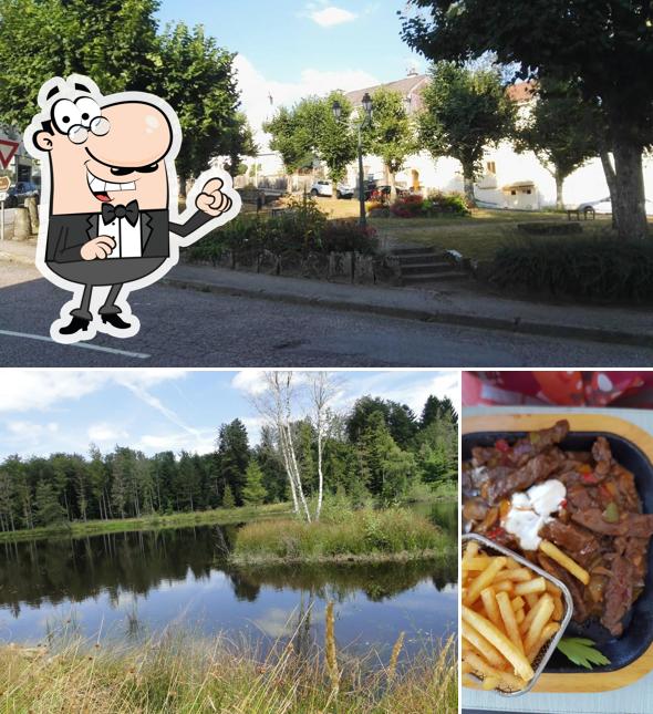 La photo de la extérieur et frites de Café Pauline’s