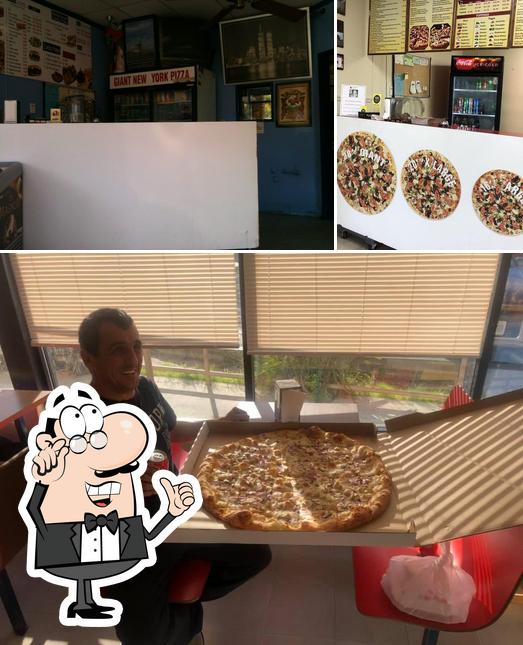 El interior de Moe’s Giant Pizza