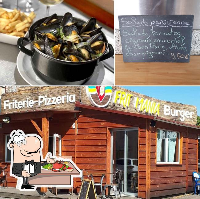 Order seafood at PIZZERIA FRIT'MANIA