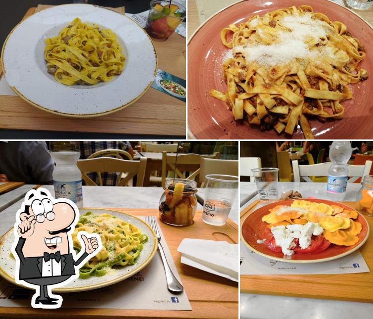 La interni e cibo del ristorante