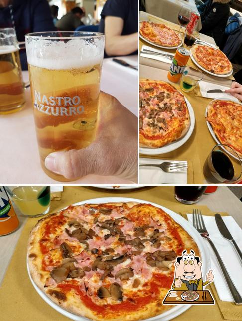 Prenditi una pizza a Pizzeria La Piovra