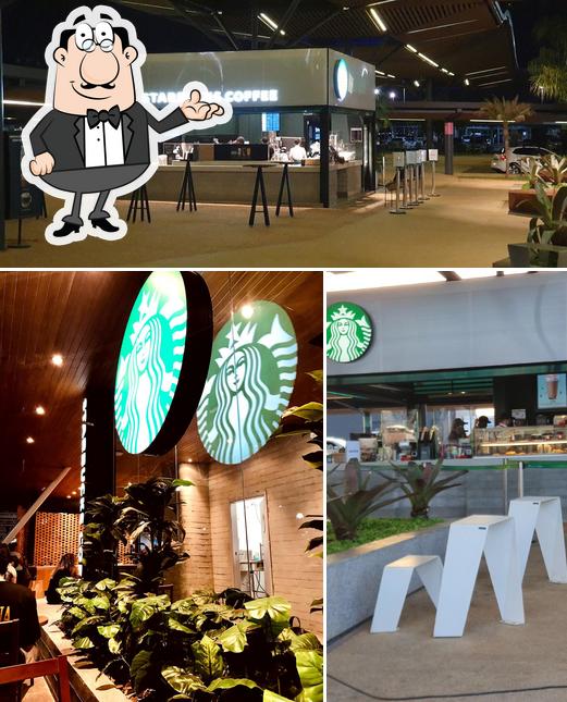 O interior do Starbucks Praça Pick Up