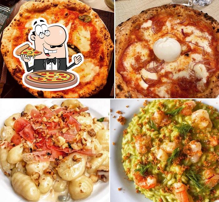 Pick pizza at La Piazzetta