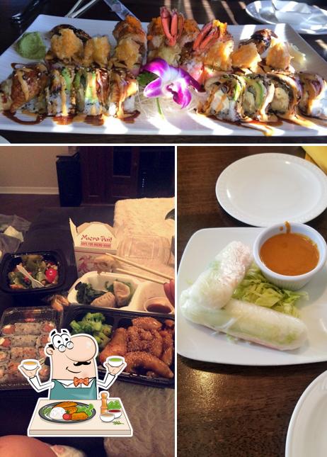 Еда в "Ooka Sushi & Asian Cuisine"