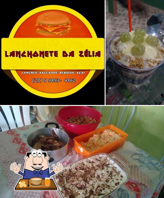 Comida em Lanchonete da Zélia