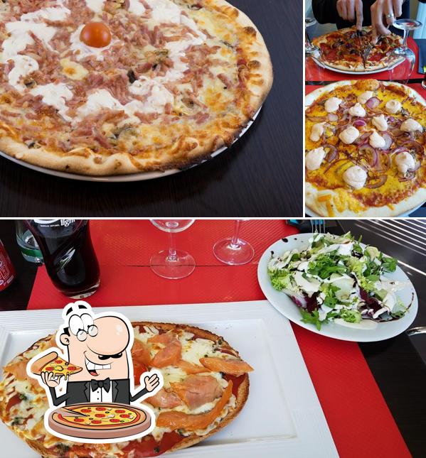 Prenez des pizzas à Pizza Cazzo