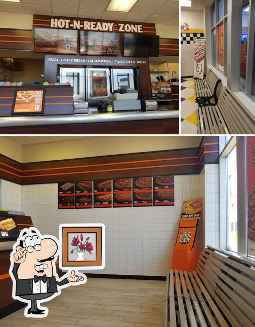 L'intérieur de Little Caesars Pizza