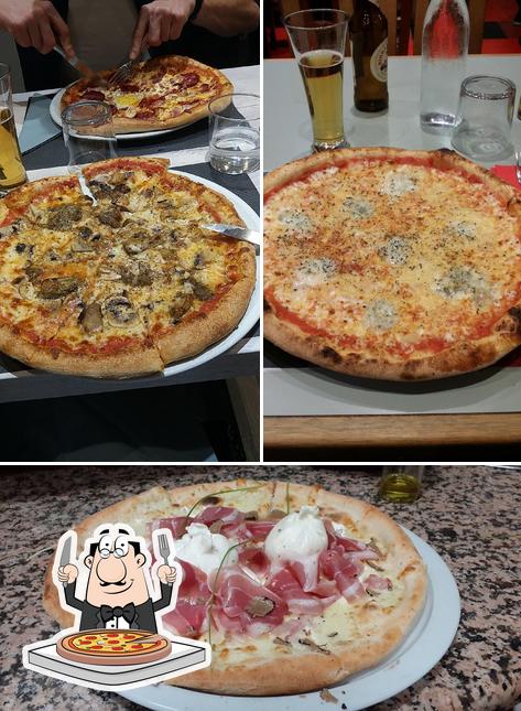 Essayez des pizzas à La Petite Agerola