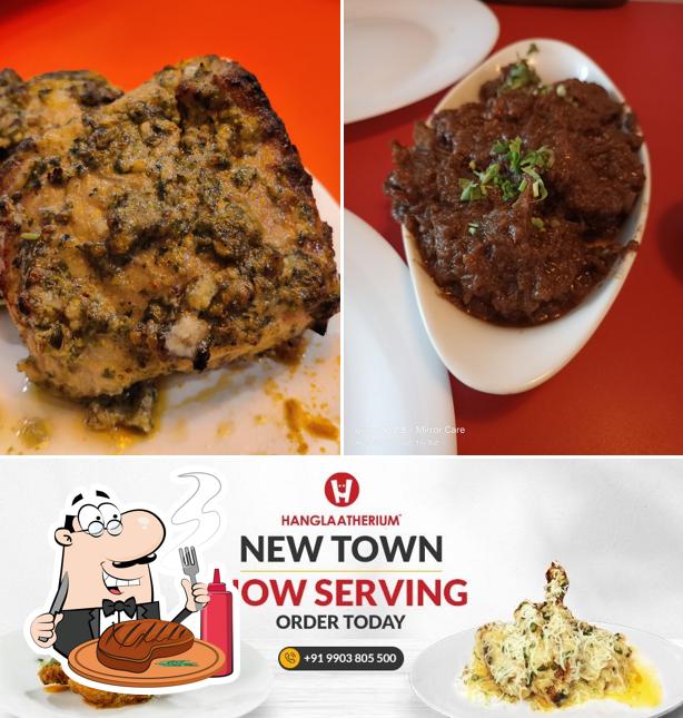 Order meat dishes at Hanglaatherium New Town