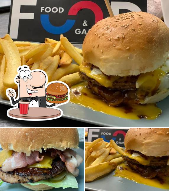 Prova un hamburger a Food & Games