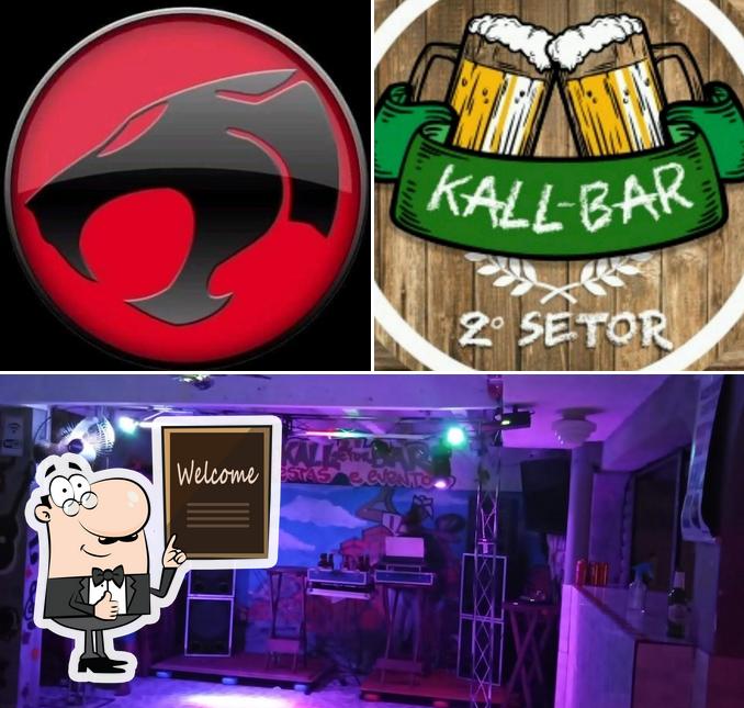 See this pic of Kall Bar